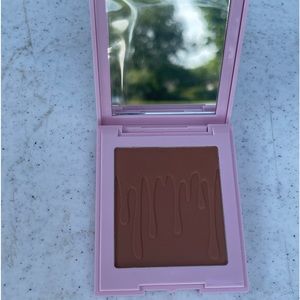 Kylie Cosmetics Bronzer - Almond